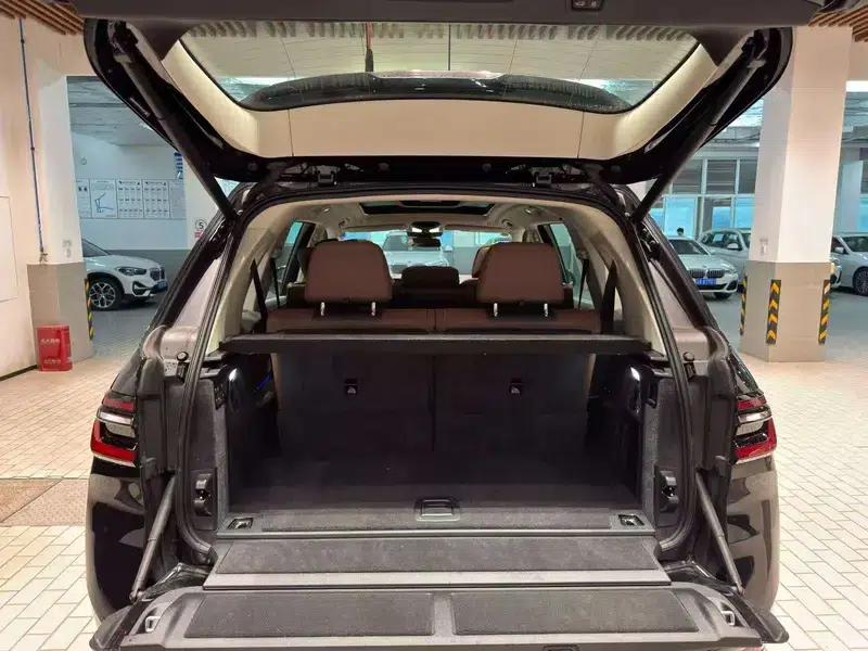 BMW X7 2024 xDrive40i Leading Luxury Package 7-seater — миниатюра 23