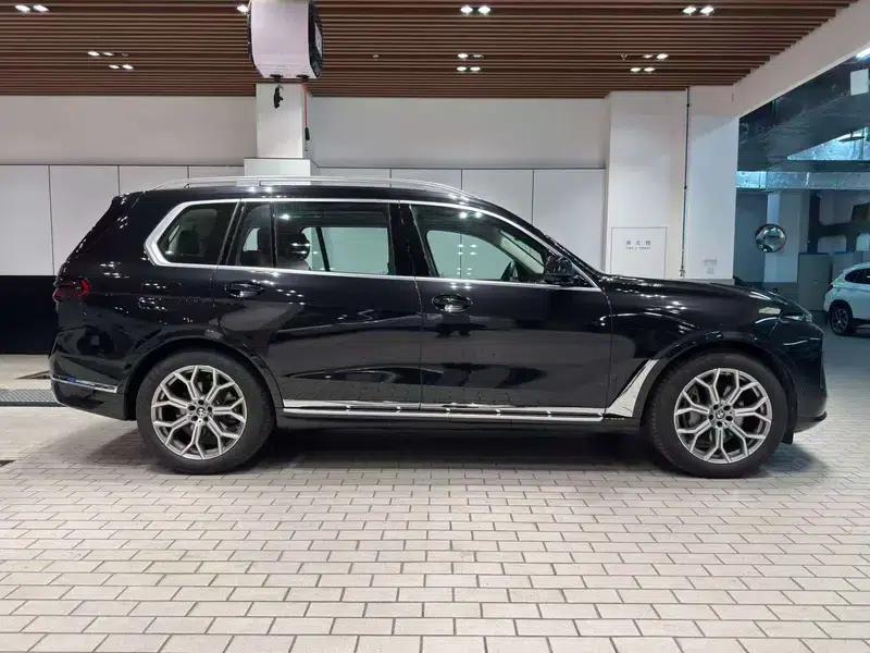 BMW X7 2024 xDrive40i Leading Luxury Package 7-seater — миниатюра 8