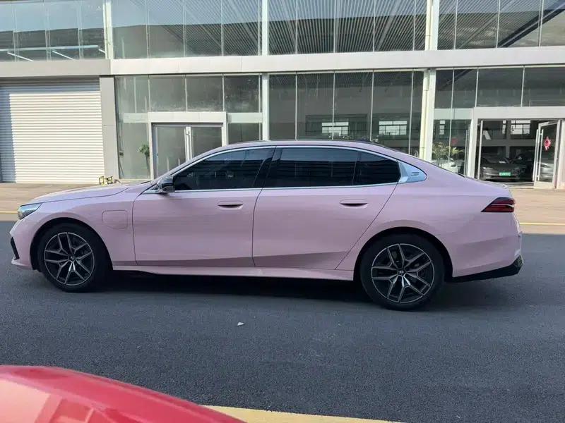 BMW i5 2025 eDrive40L Luxury Package — миниатюра 4