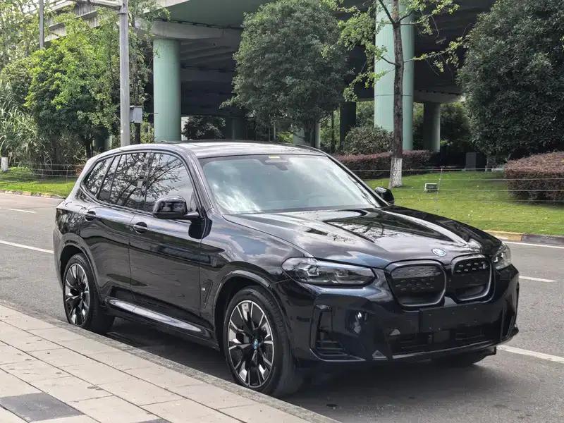 BMW iX3 2022 Facelift - Pioneer Edition — миниатюра 3