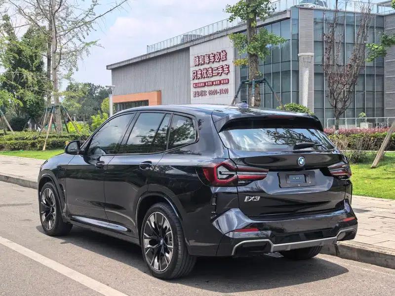 BMW iX3 2022 Facelift - Pioneer Edition — миниатюра 4