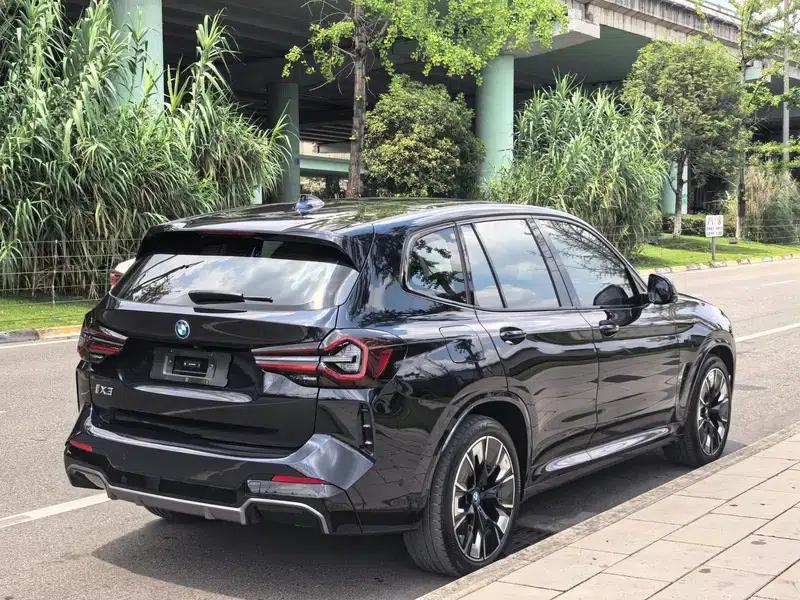 BMW iX3 2022 Facelift - Pioneer Edition — миниатюра 6
