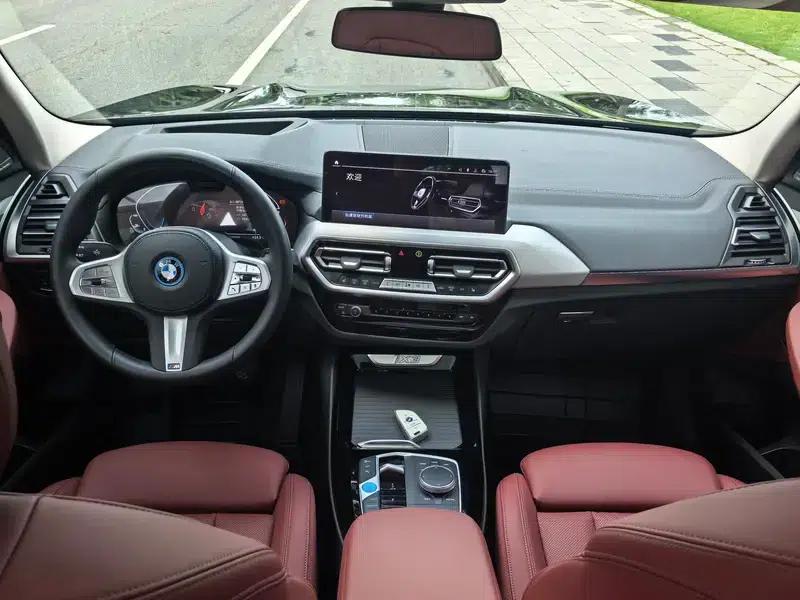 BMW iX3 2022 Facelift - Pioneer Edition — миниатюра 7