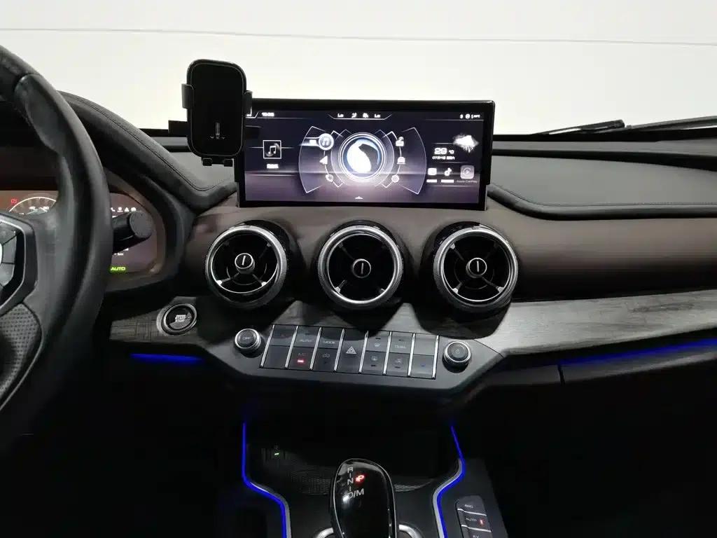 Weipai VV7 New Energy 2020 PHEV 2.0T Flagship Edition — миниатюра 12
