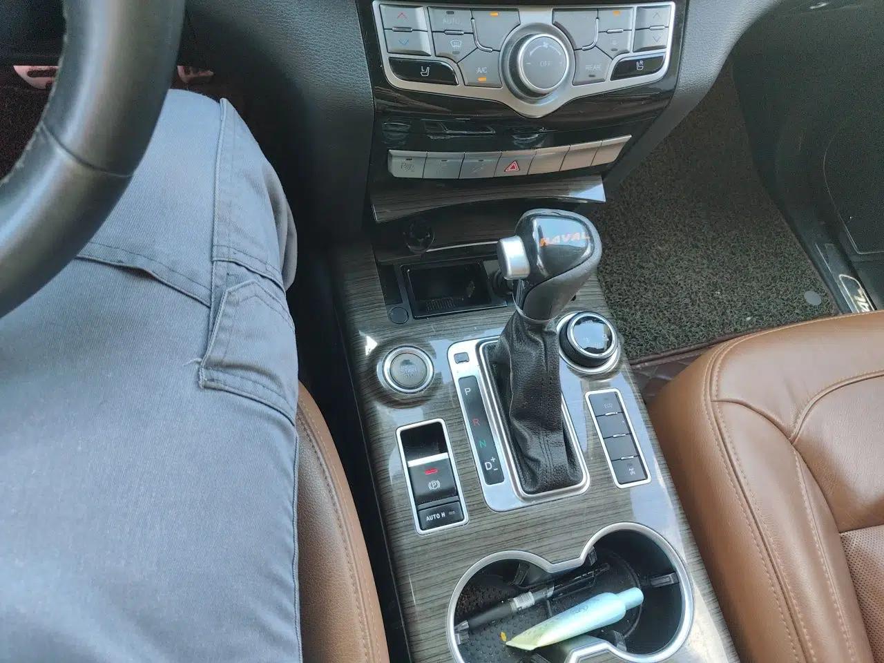 Haval H9 2015 2.0T Four-Wheel Drive Luxury Model 5 Seats — миниатюра 14