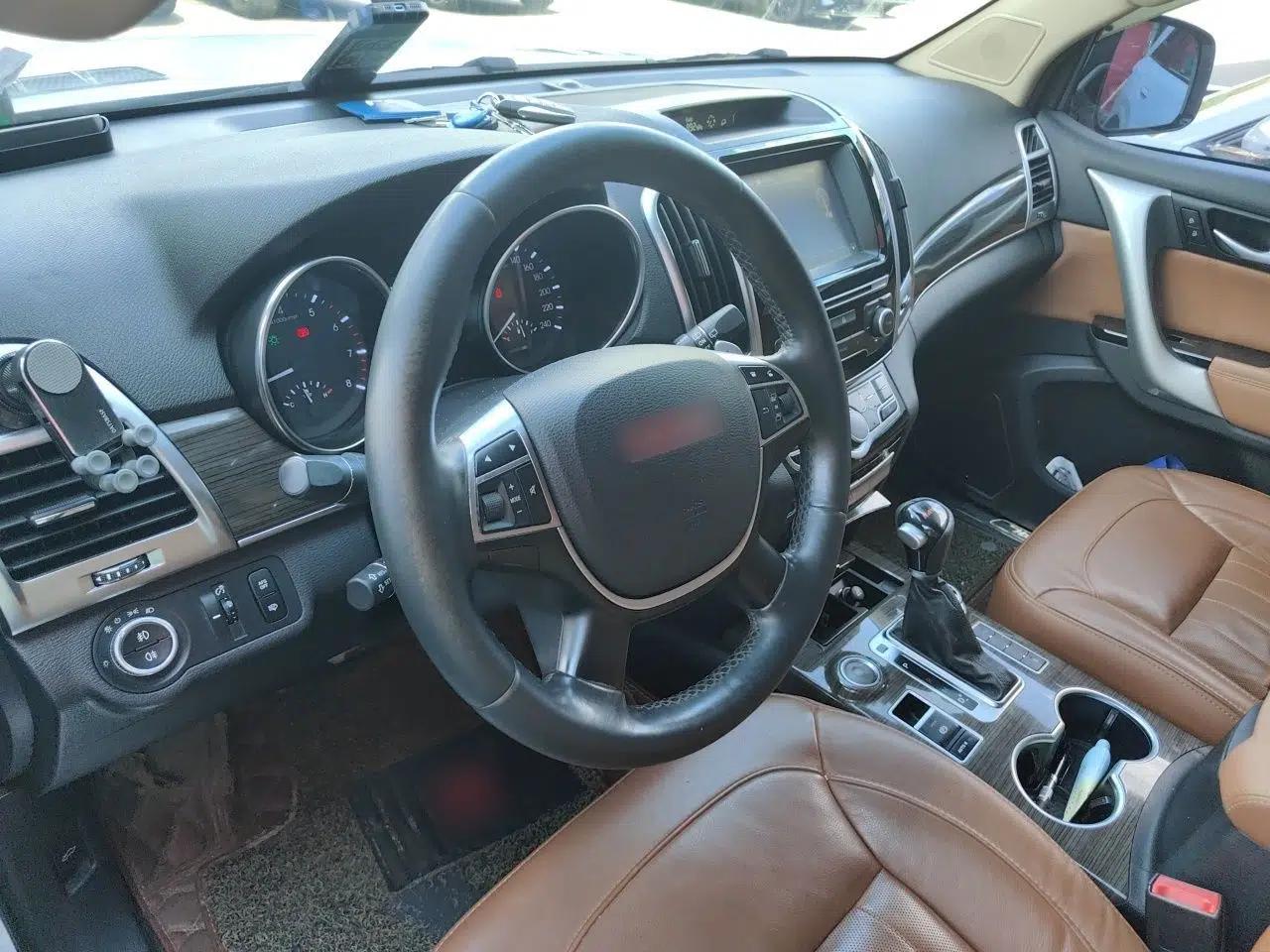 Haval H9 2015 2.0T Four-Wheel Drive Luxury Model 5 Seats — миниатюра 10