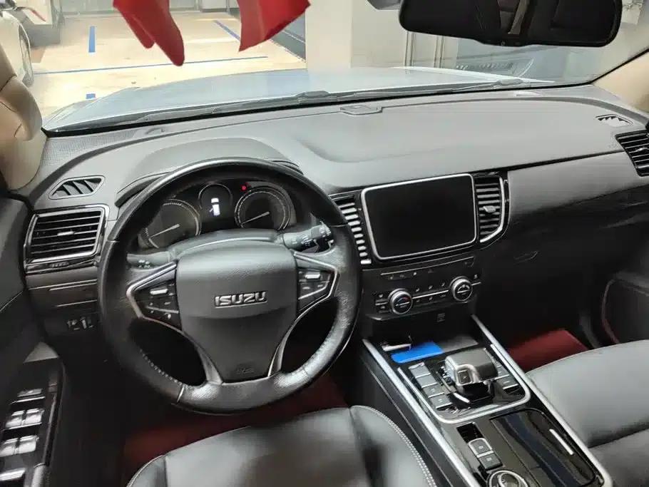 mu-X 2022 2.0T Gasoline Automatic 4WD Enjoyable S-Type 5-Seater — миниатюра 12