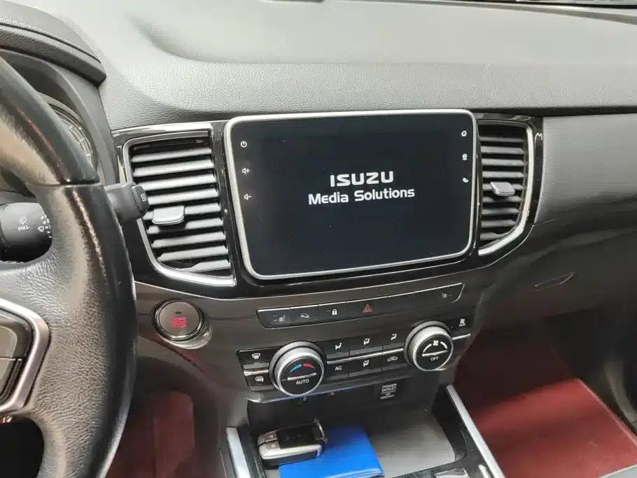 mu-X 2022 2.0T Gasoline Automatic 4WD Enjoyable S-Type 5-Seater — миниатюра 13