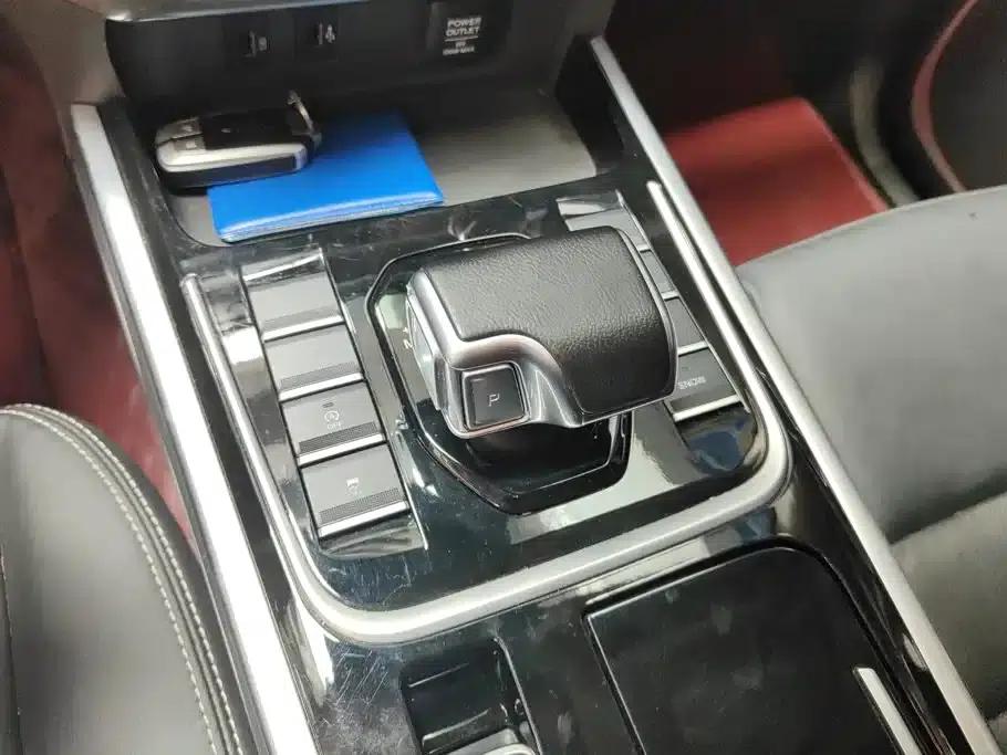 mu-X 2022 2.0T Gasoline Automatic 4WD Enjoyable S-Type 5-Seater — миниатюра 16