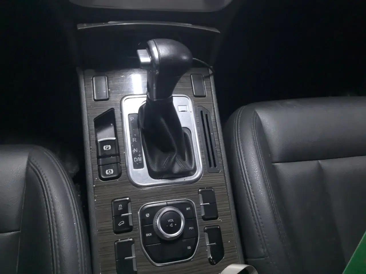 Haval H6 Coupe 2016 Blue Label 1.5T Automatic Two-Wheel Drive Urban Model — миниатюра 14