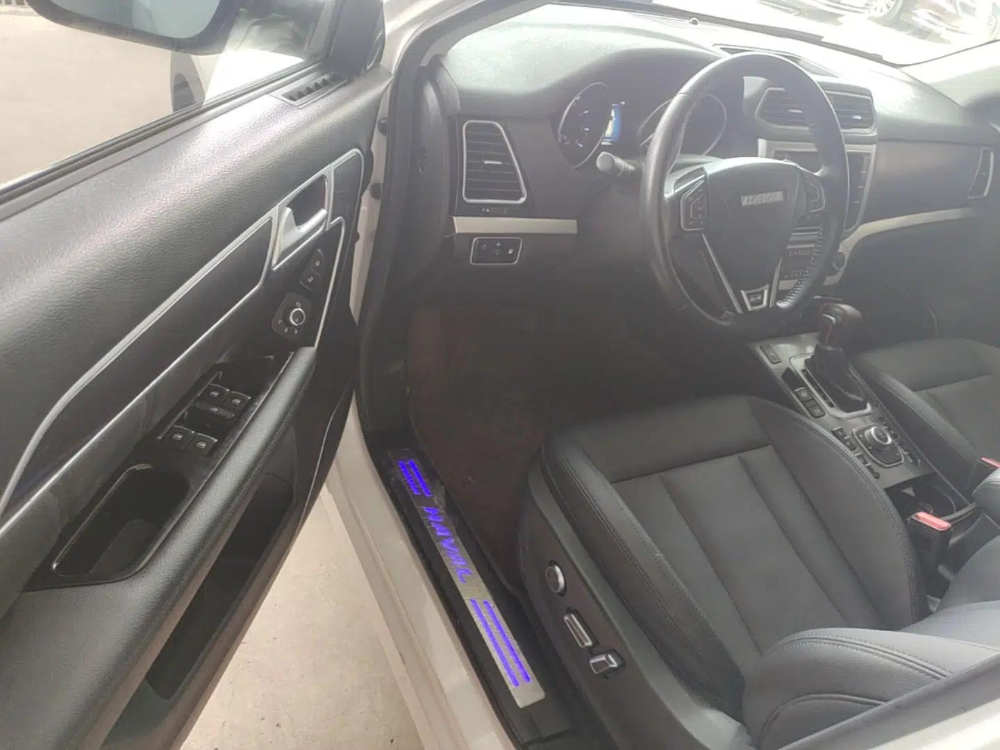 Haval H6 Coupe 2015 Blue Label 2.0T Automatic Two-Wheel Drive Elite Model — миниатюра 18
