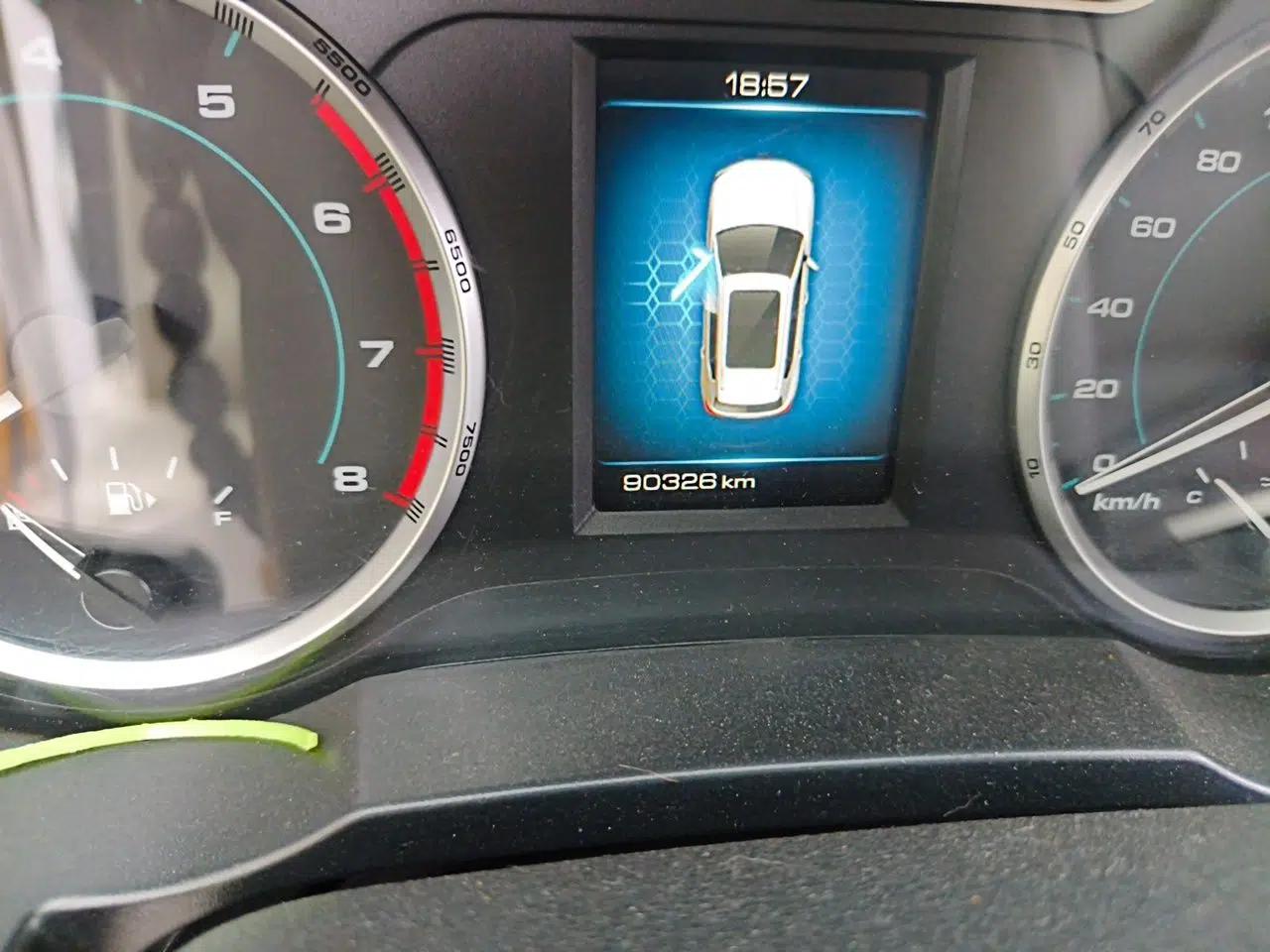 Haval H7 2016 Blue-Label H7 2.0T Automatic Elite Model — миниатюра 13