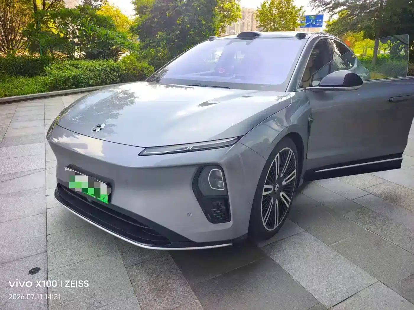 NIO ET9 2025 102kWh Signature Edition — миниатюра 1
