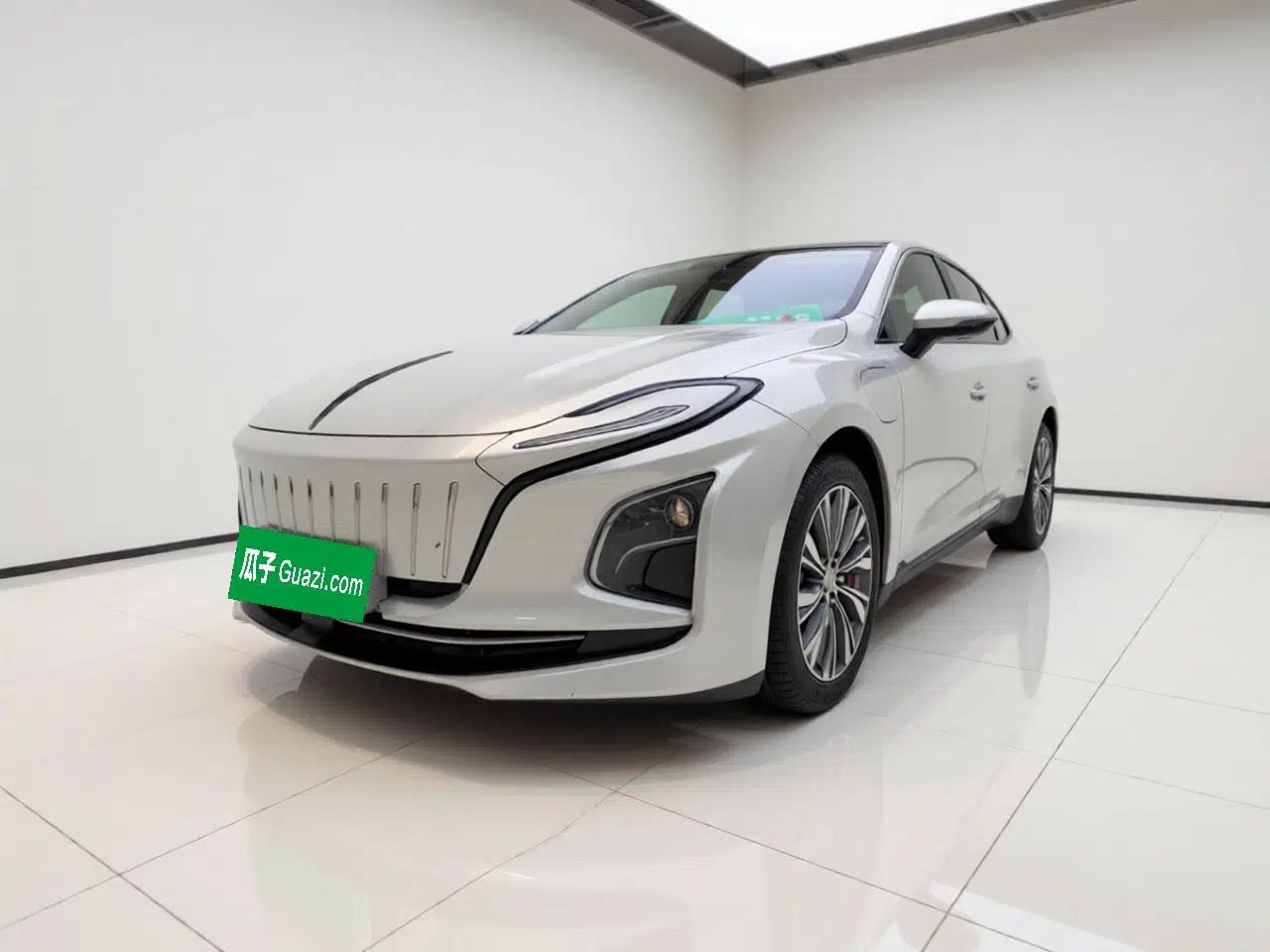 Hongqi E-QM5 2022 431 km Charge & Enjoy Edition — миниатюра 1