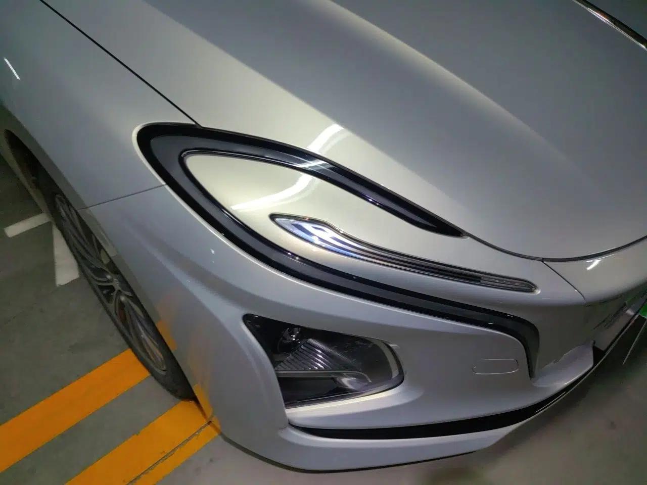 Hongqi E-QM5 2022 431 km Charge & Enjoy Edition — миниатюра 7
