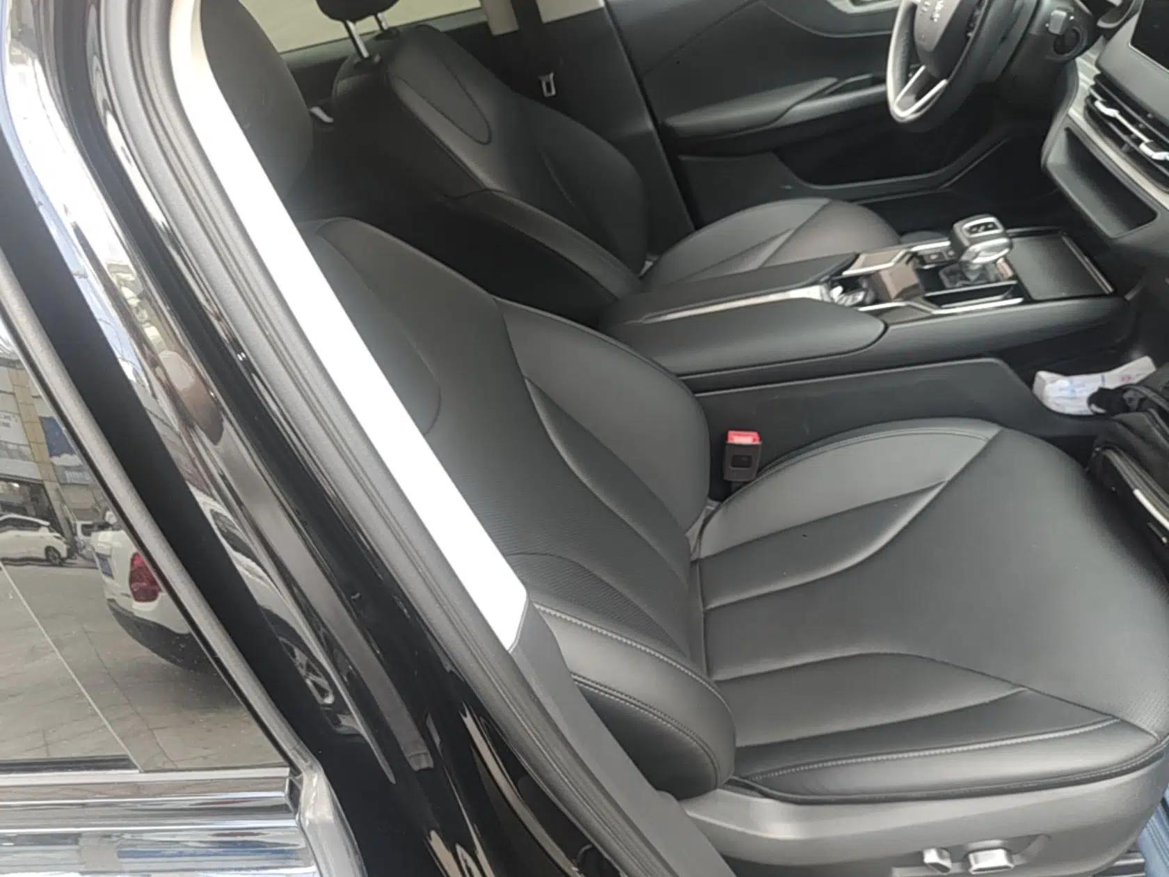Hongqi E-QM5 2023 560km PLUS — миниатюра 19
