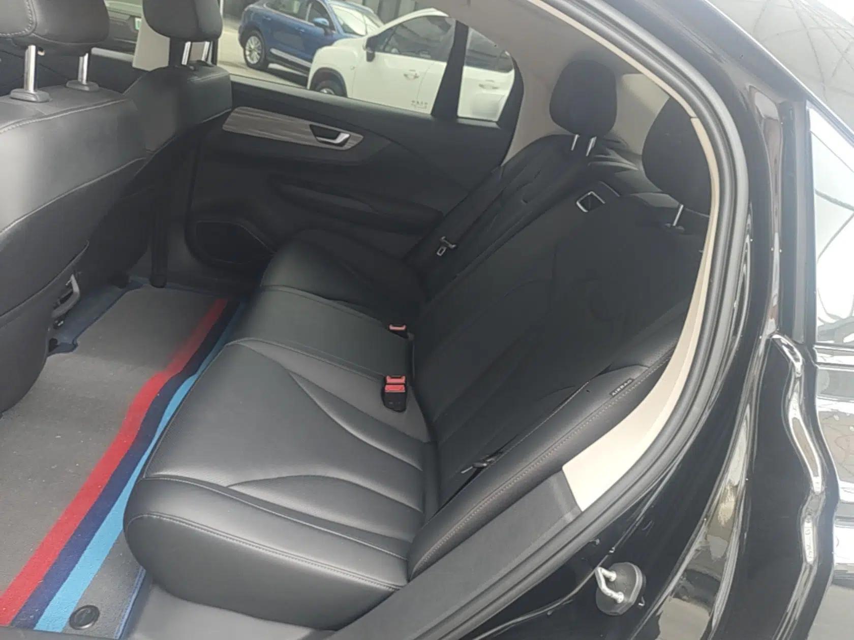 Hongqi E-QM5 2023 560km PLUS — миниатюра 20