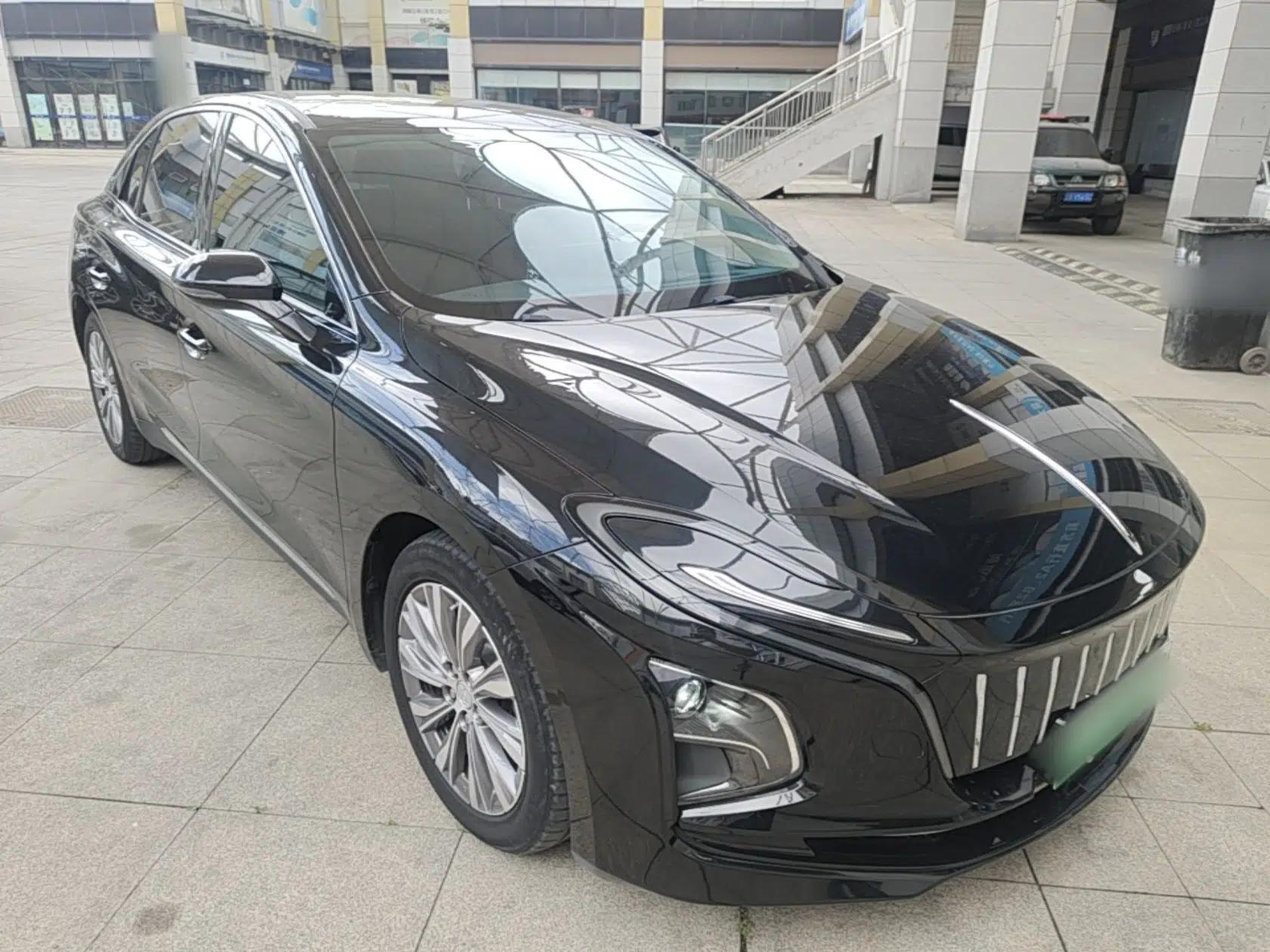 Hongqi E-QM5 2023 560km PLUS — миниатюра 3