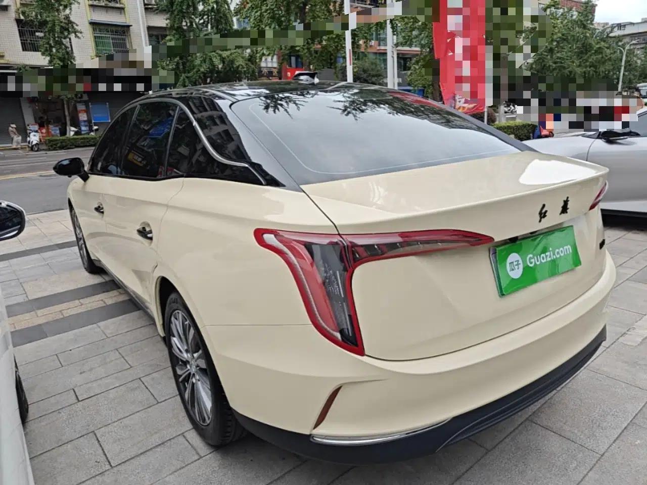 Hongqi E-QM5 2022 431 km Charge & Enjoy Edition — миниатюра 4