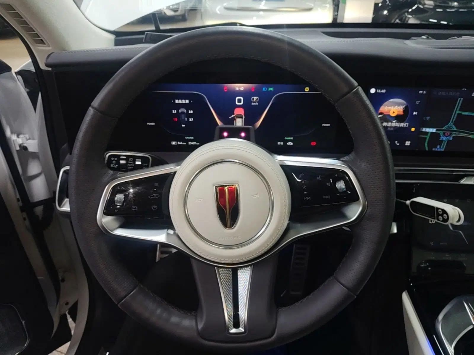 Hongqi E-HS9 2022 660 km Range Flagship Edition Four Seats — миниатюра 13
