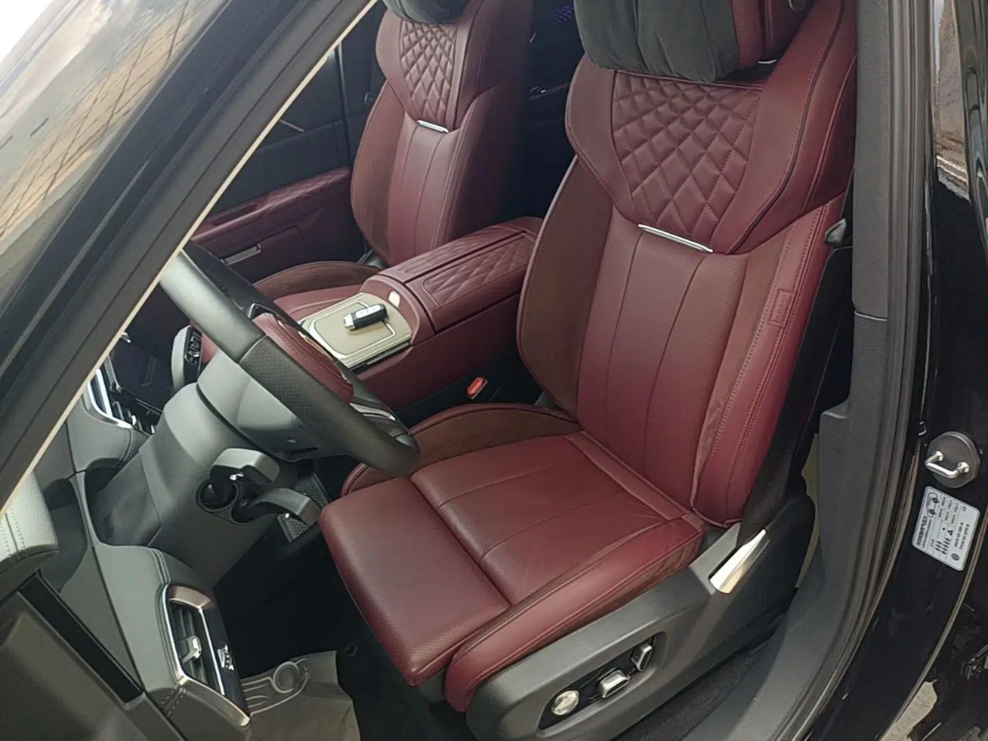 Hongqi E-HS9 2022 690 km Range Flagship Edition Six Seats — миниатюра 17