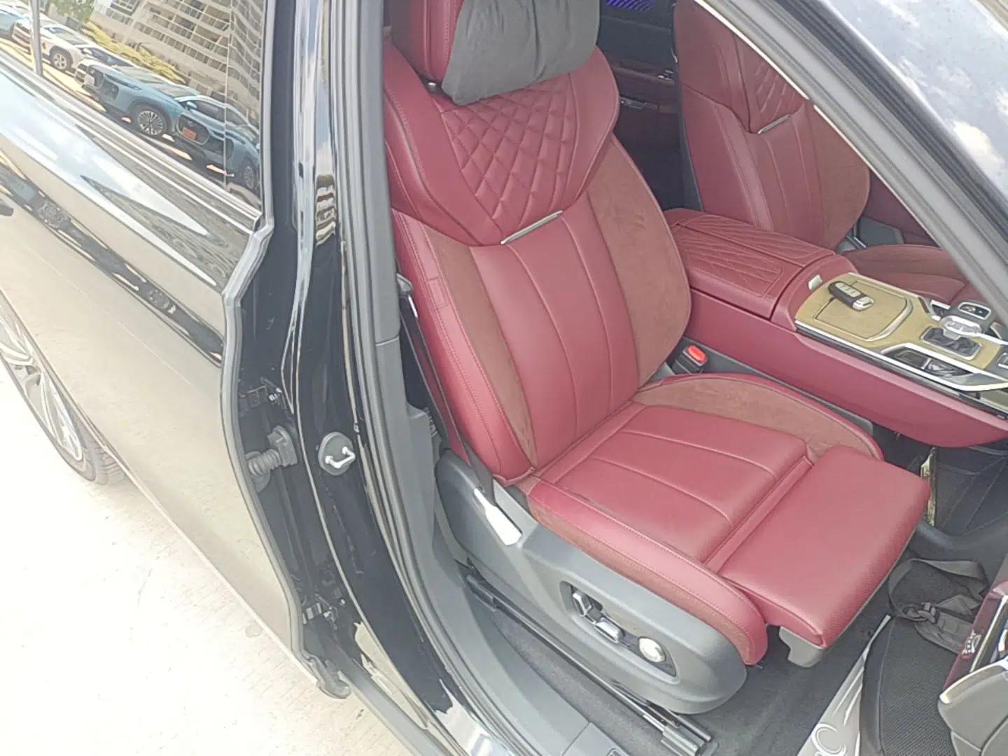 Hongqi E-HS9 2022 690 km Range Flagship Edition Six Seats — миниатюра 19