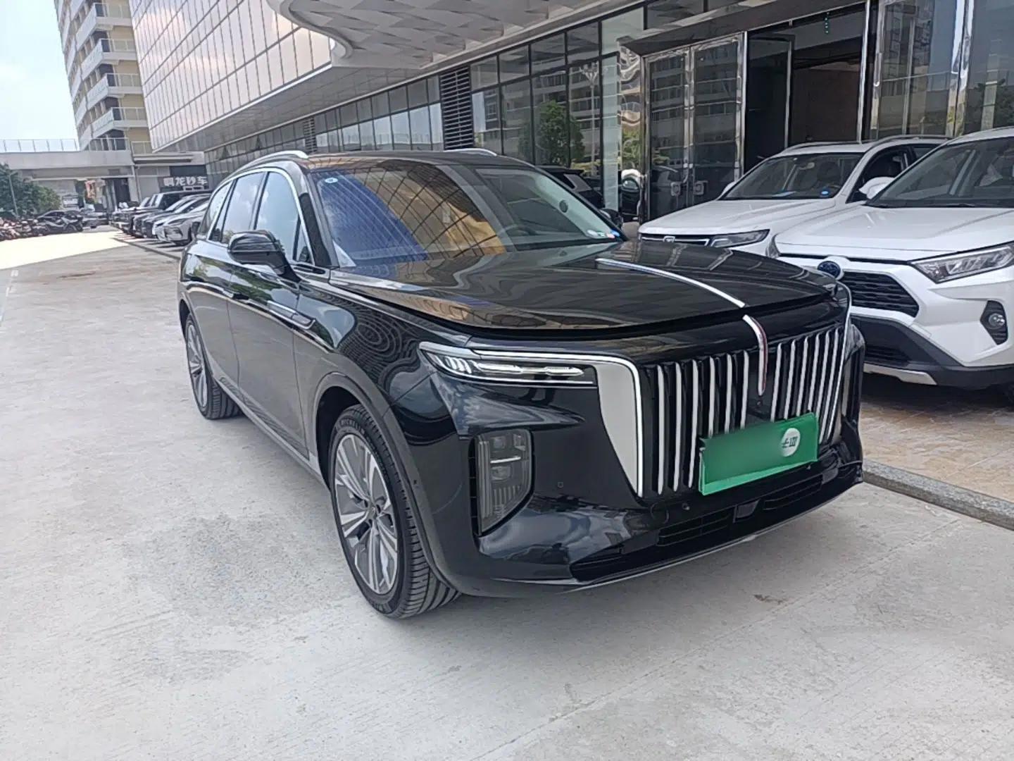 Hongqi E-HS9 2022 690 km Range Flagship Edition Six Seats — миниатюра 3