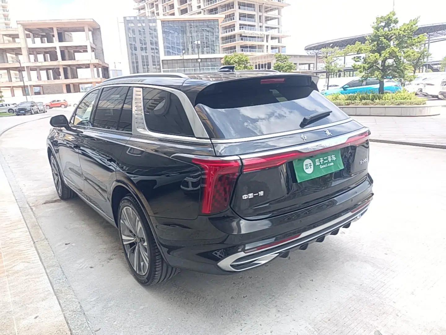 Hongqi E-HS9 2022 690 km Range Flagship Edition Six Seats — миниатюра 4
