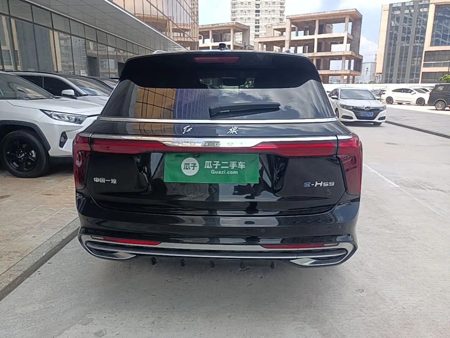 Hongqi E-HS9 2022 690 km Range Flagship Edition Six Seats — миниатюра 5