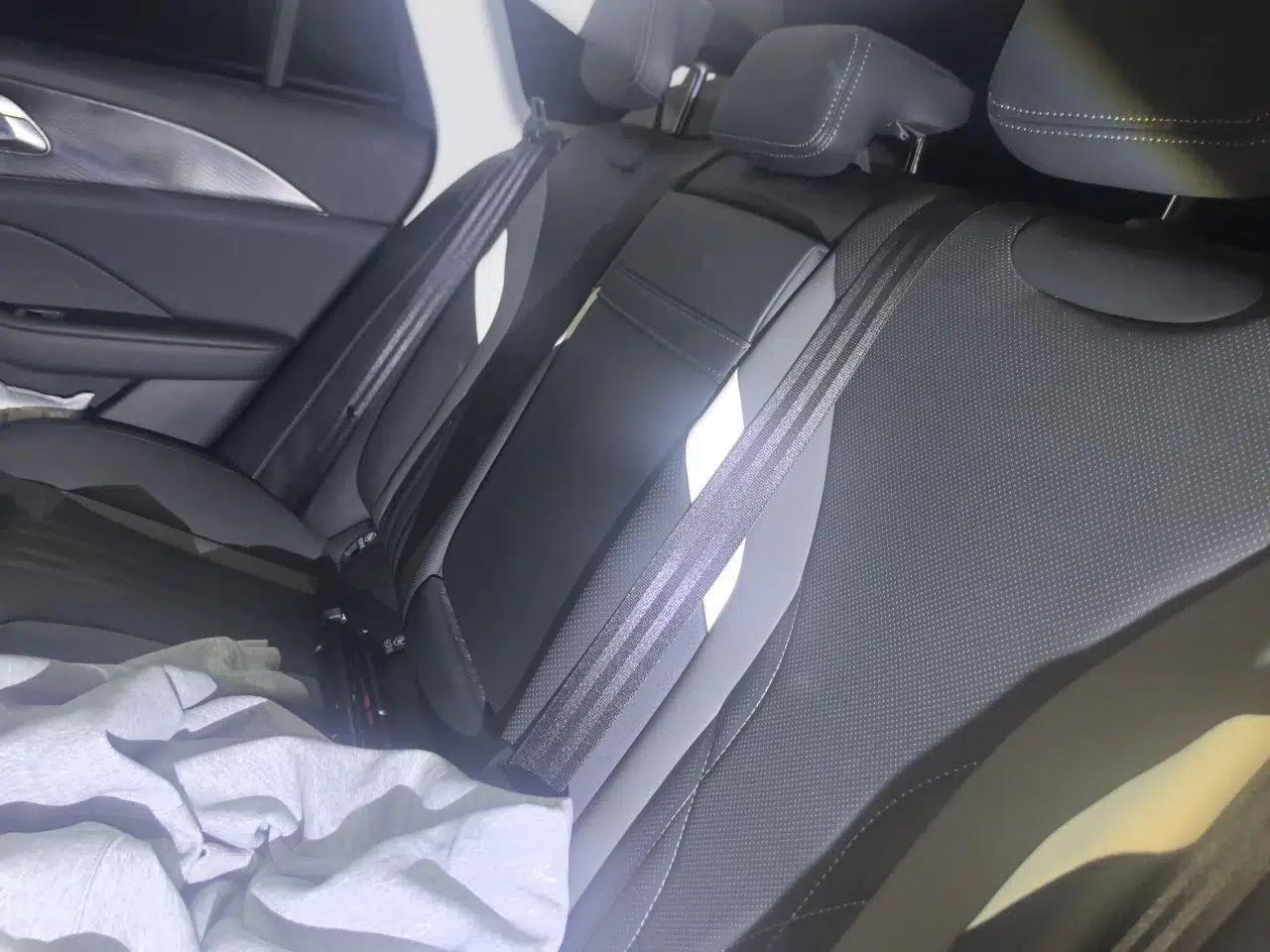 Hongqi H6 2024 2.0T ZhiMei Edition — миниатюра 17