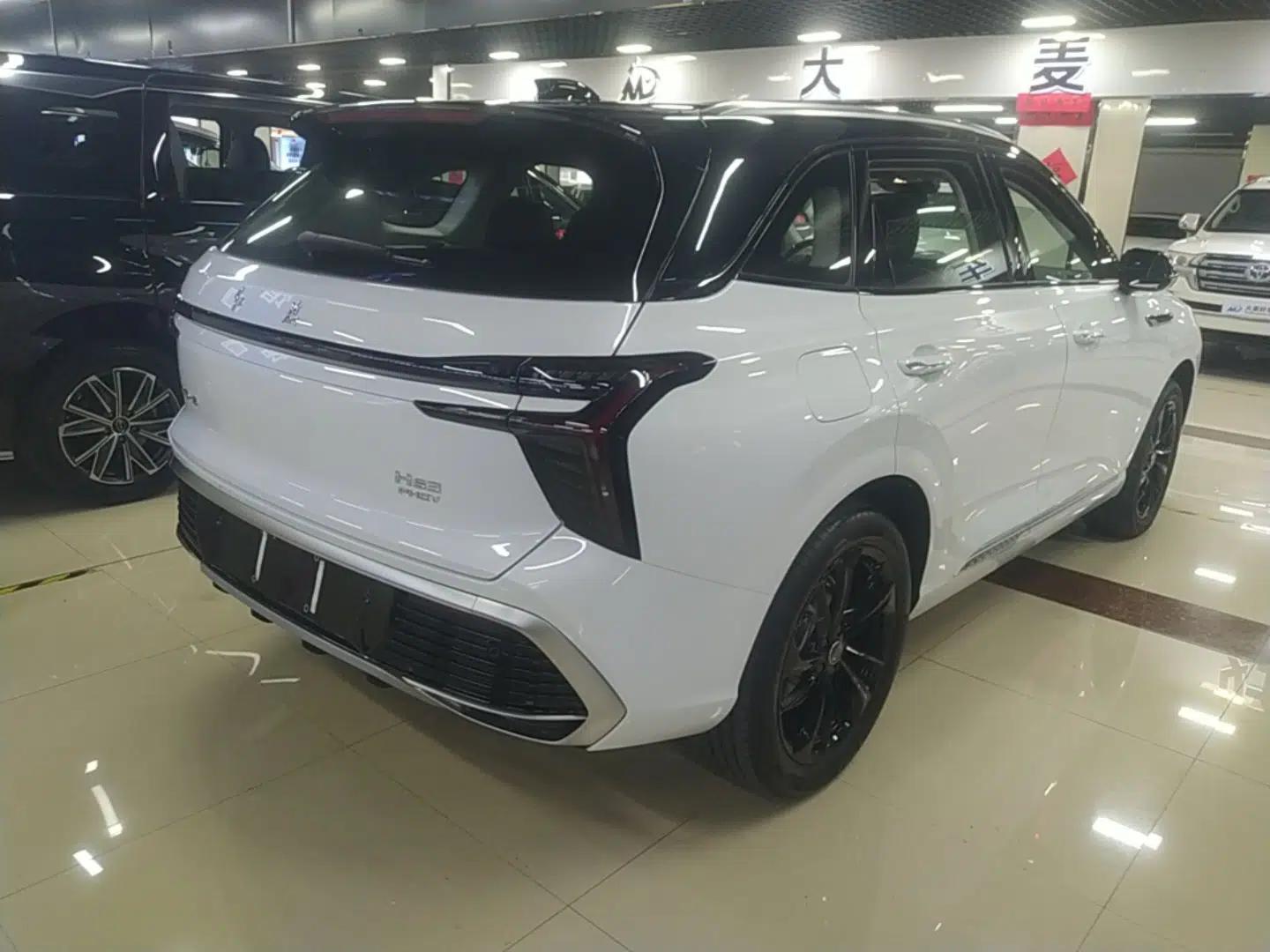 Hongqi HS3 PHEV 2025 Model PHEV 117km Jingwei PLUS Edition — миниатюра 6