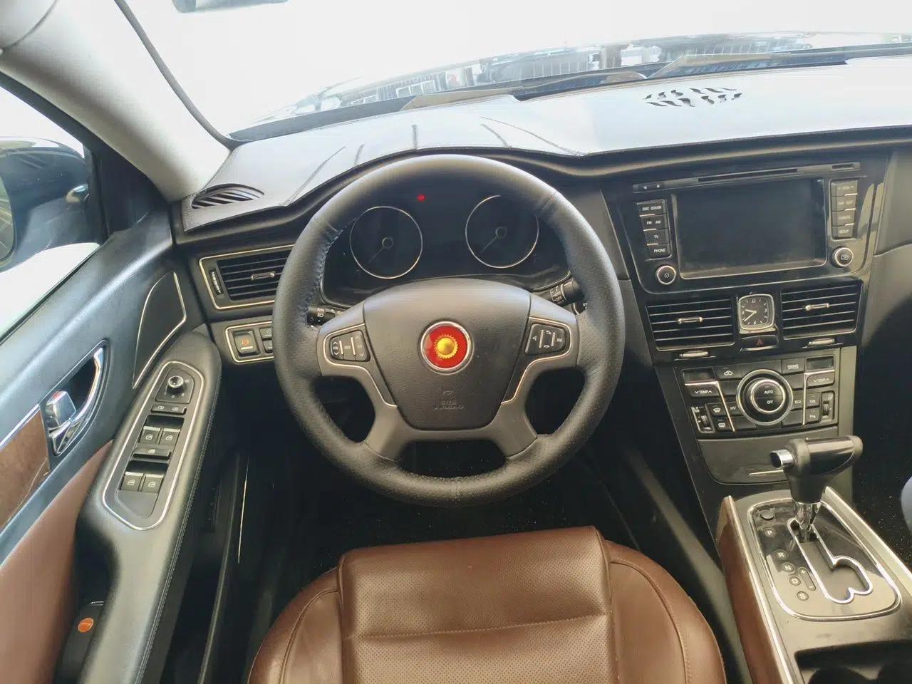 Hongqi H7 2015 Hongqi H7 2.0L PHEV plug-in hybrid, 5 seats — миниатюра 10