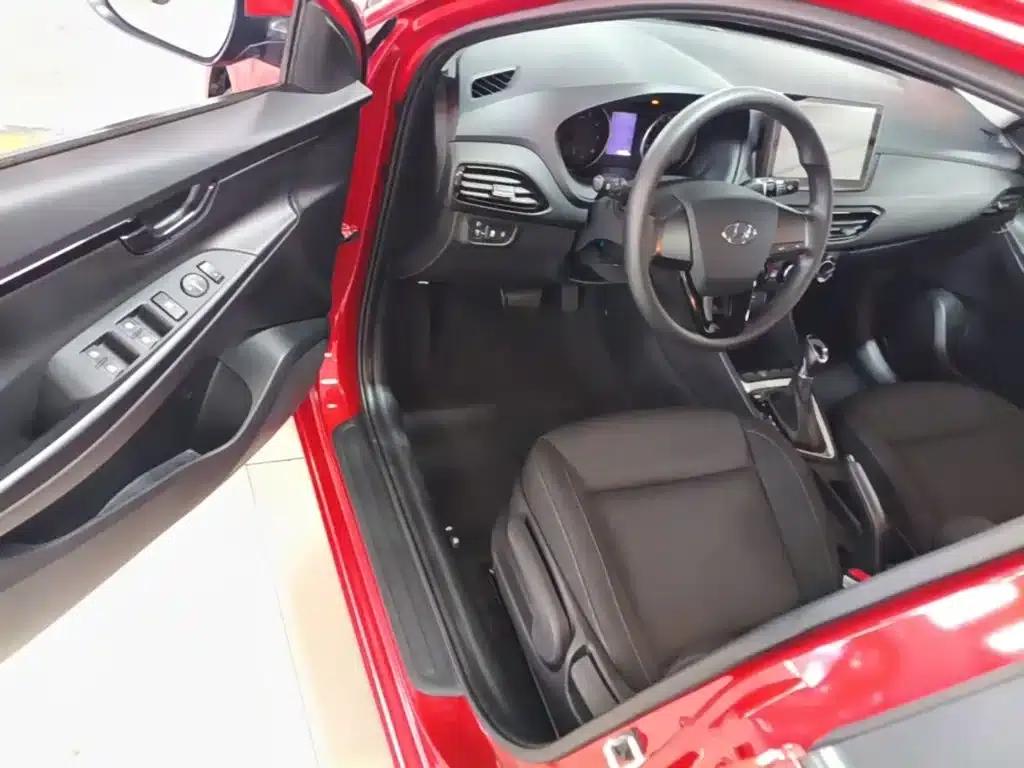 Hyundai Elantra 2018 1.6L Automatic GL (National V Emission Standard) — миниатюра 16