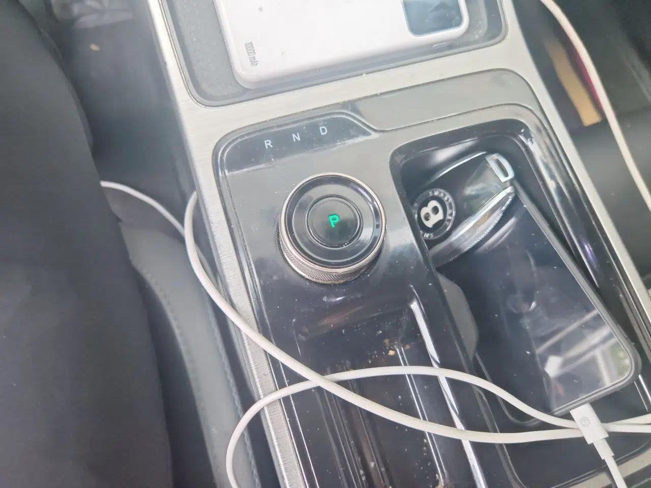Hycan Z03 2022 620 km Range Trendy Cool Version 160 kW 76.8 kWh — миниатюра 14