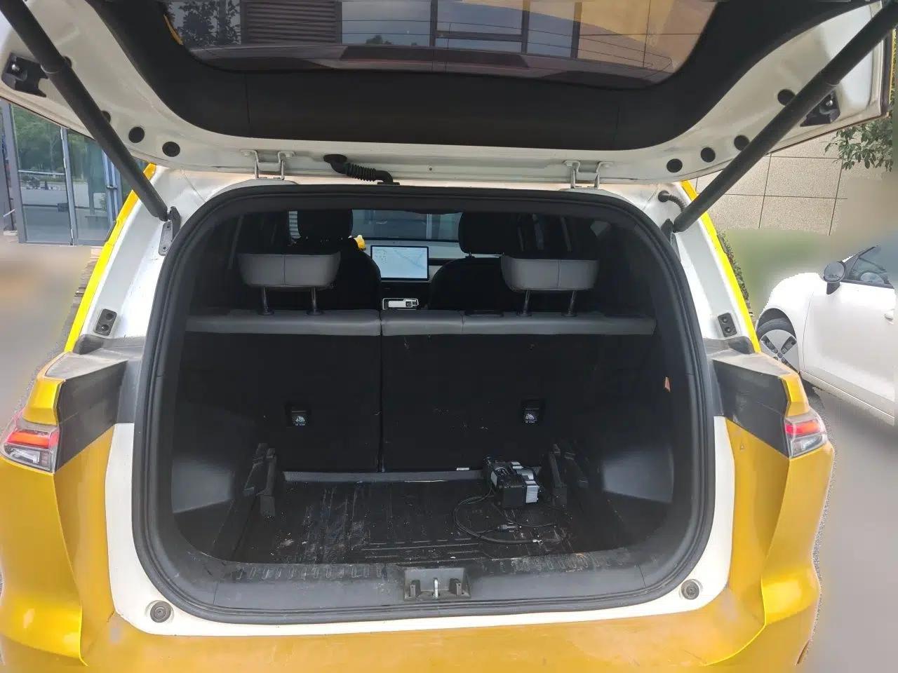 Hycan Z03 2022 620 km Range Trendy Cool Version 160 kW 76.8 kWh — миниатюра 19