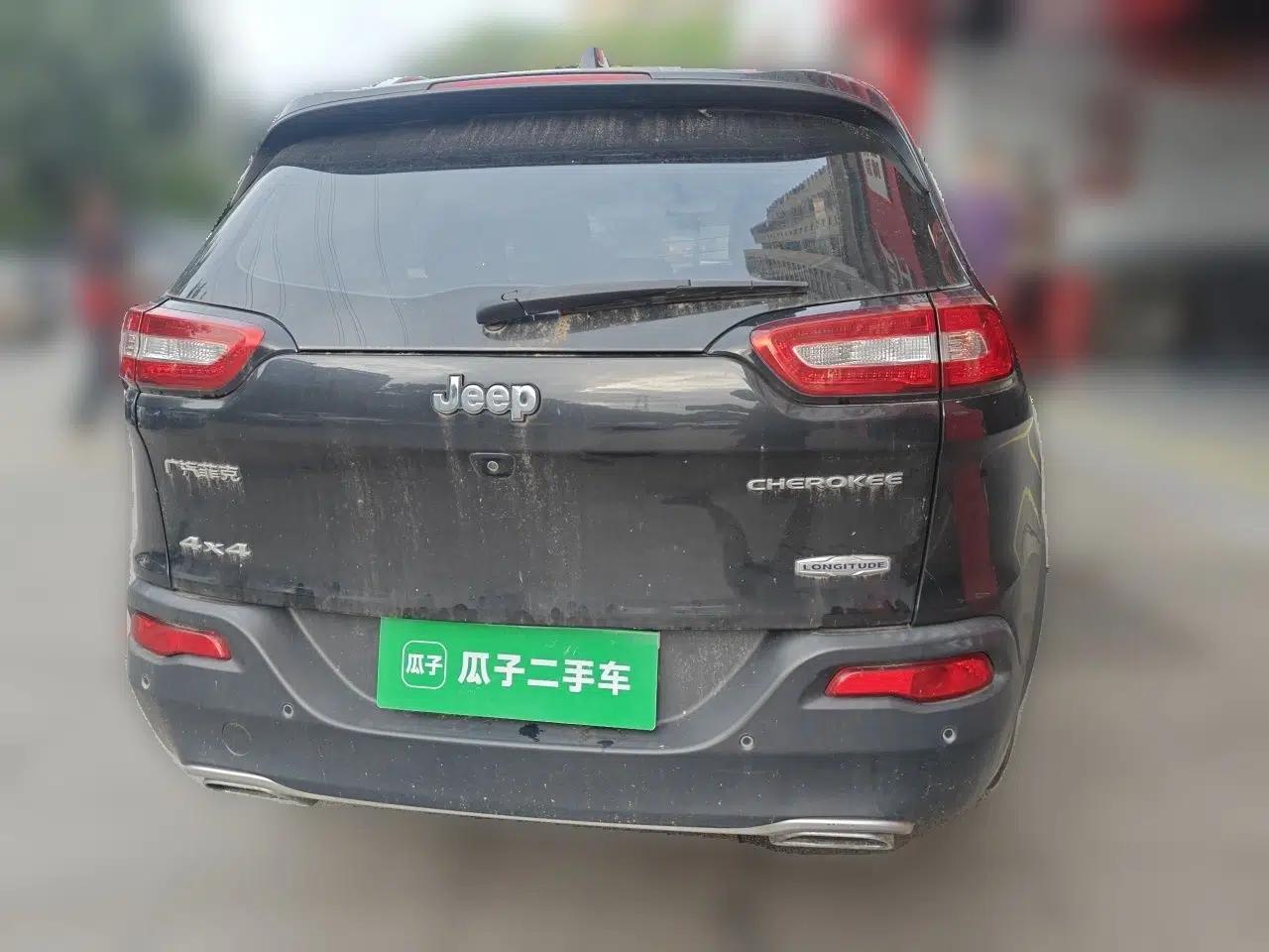 Jeep Cherokee 2016 2.4L Professional Smart Version — миниатюра 5
