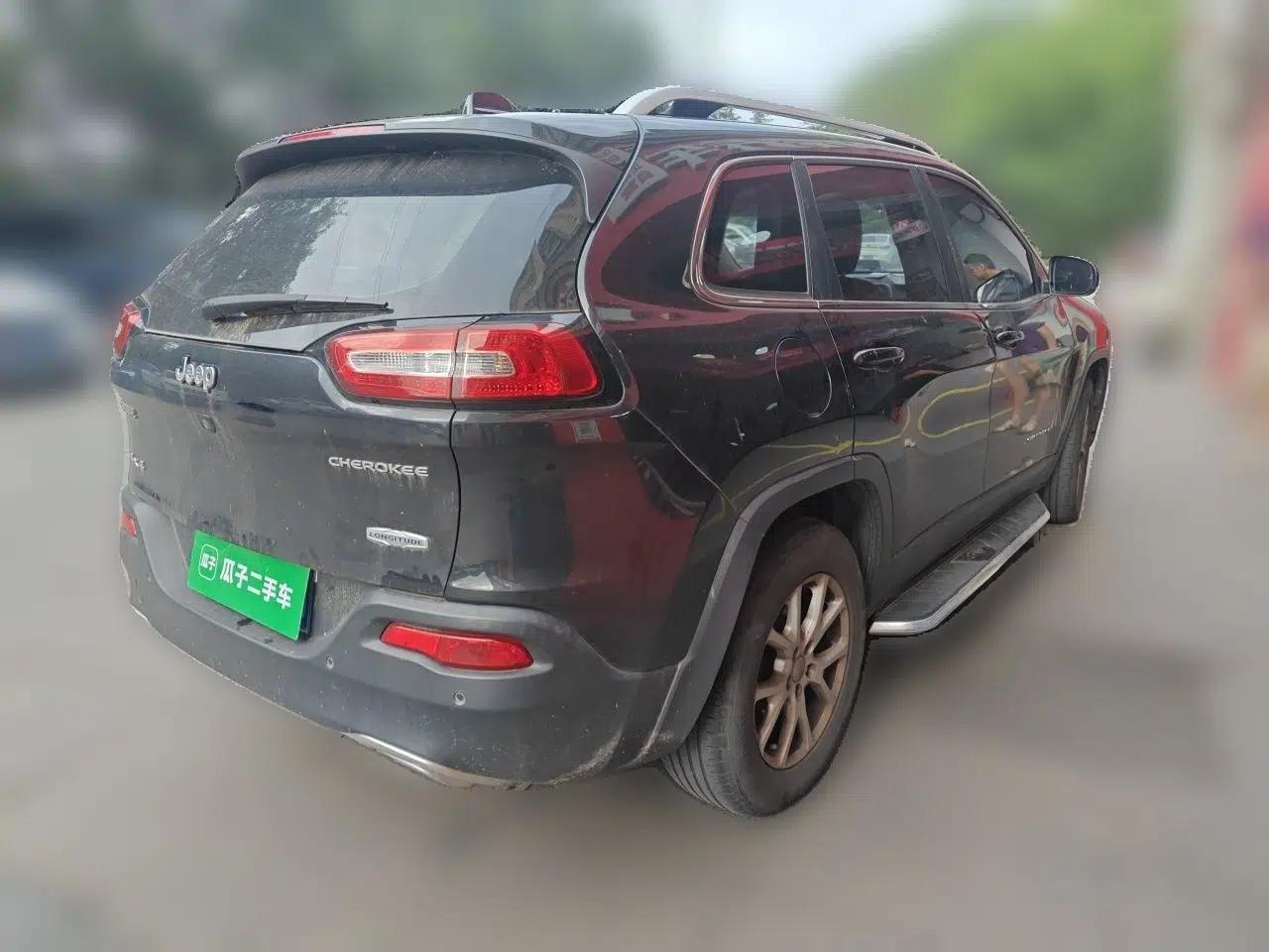 Jeep Cherokee 2016 2.4L Professional Smart Version — миниатюра 6