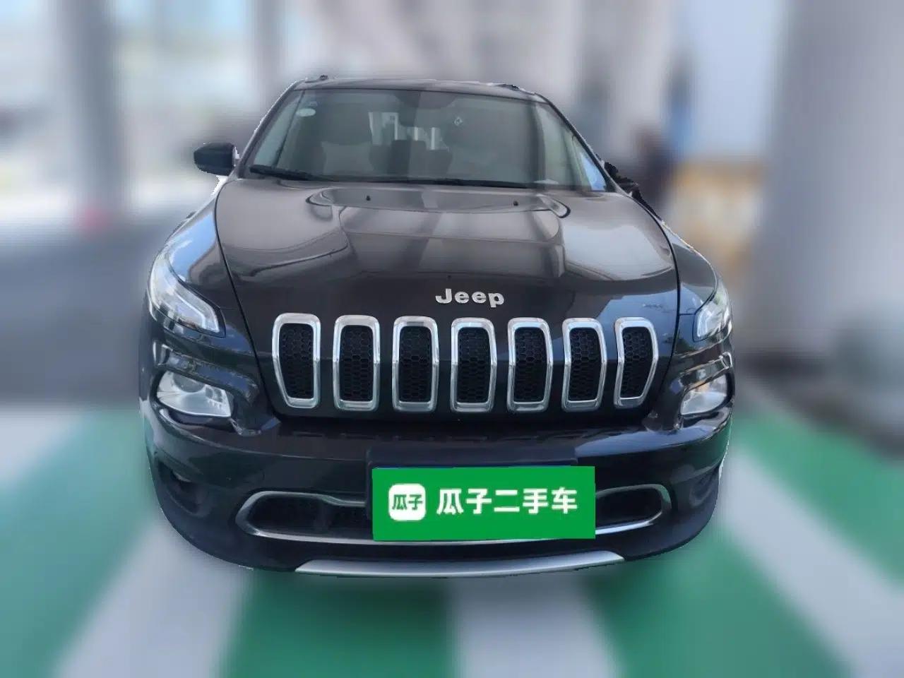 Jeep Cherokee 2017 2.0L Superior Edition — миниатюра 2