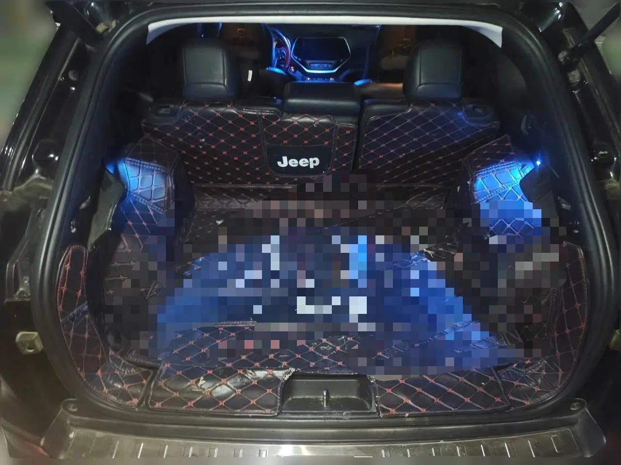 Jeep Cherokee 2019 2.0T Four-Wheel Drive Explorer Edition China V — миниатюра 19
