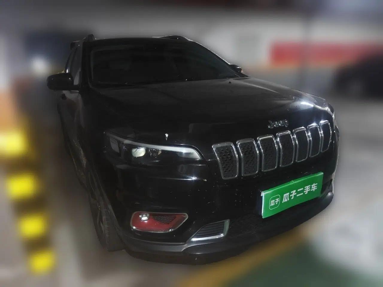 Jeep Cherokee 2019 2.0T Four-Wheel Drive Explorer Edition China V — миниатюра 3