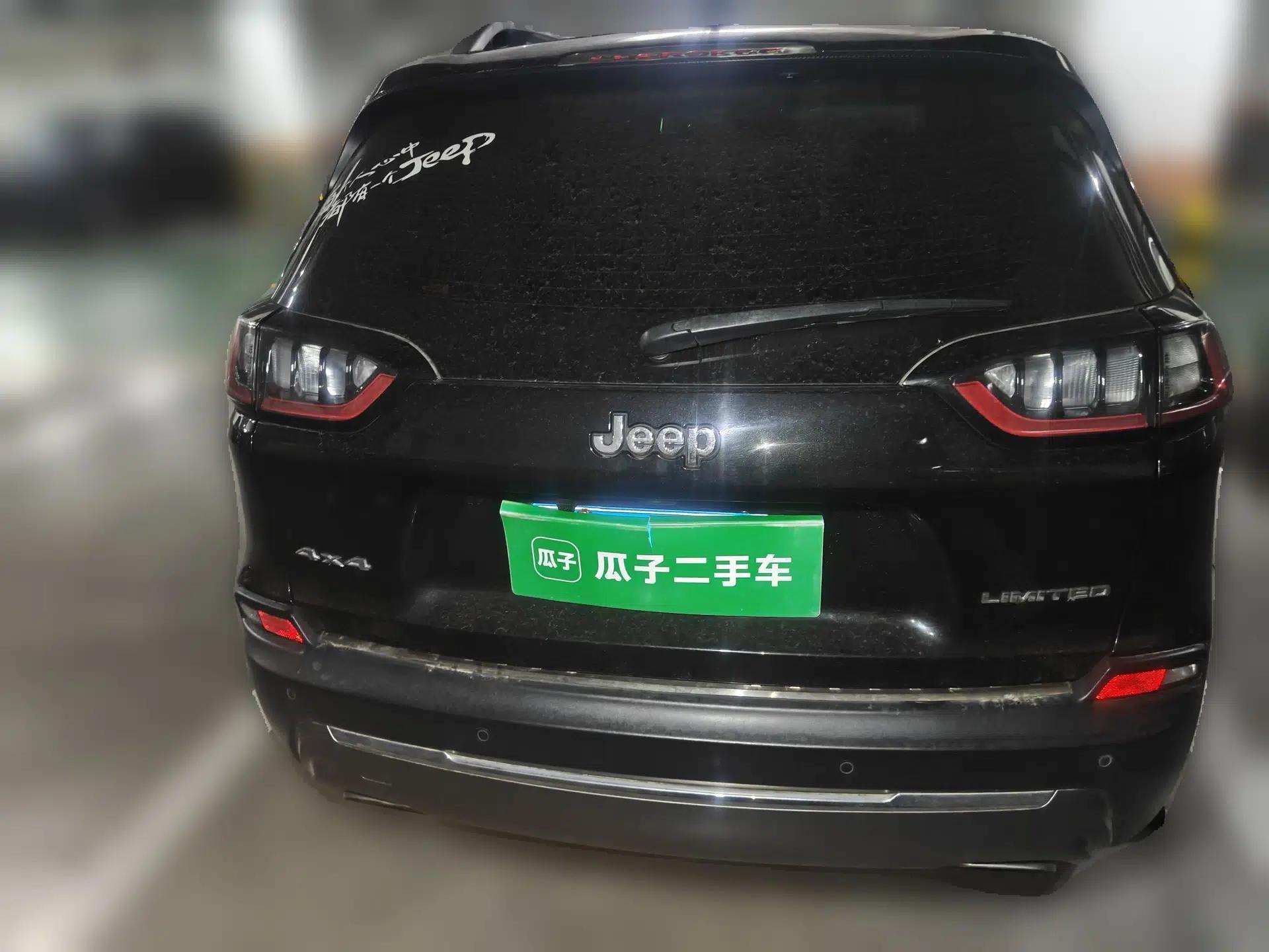 Jeep Cherokee 2019 2.0T Four-Wheel Drive Explorer Edition China V — миниатюра 5