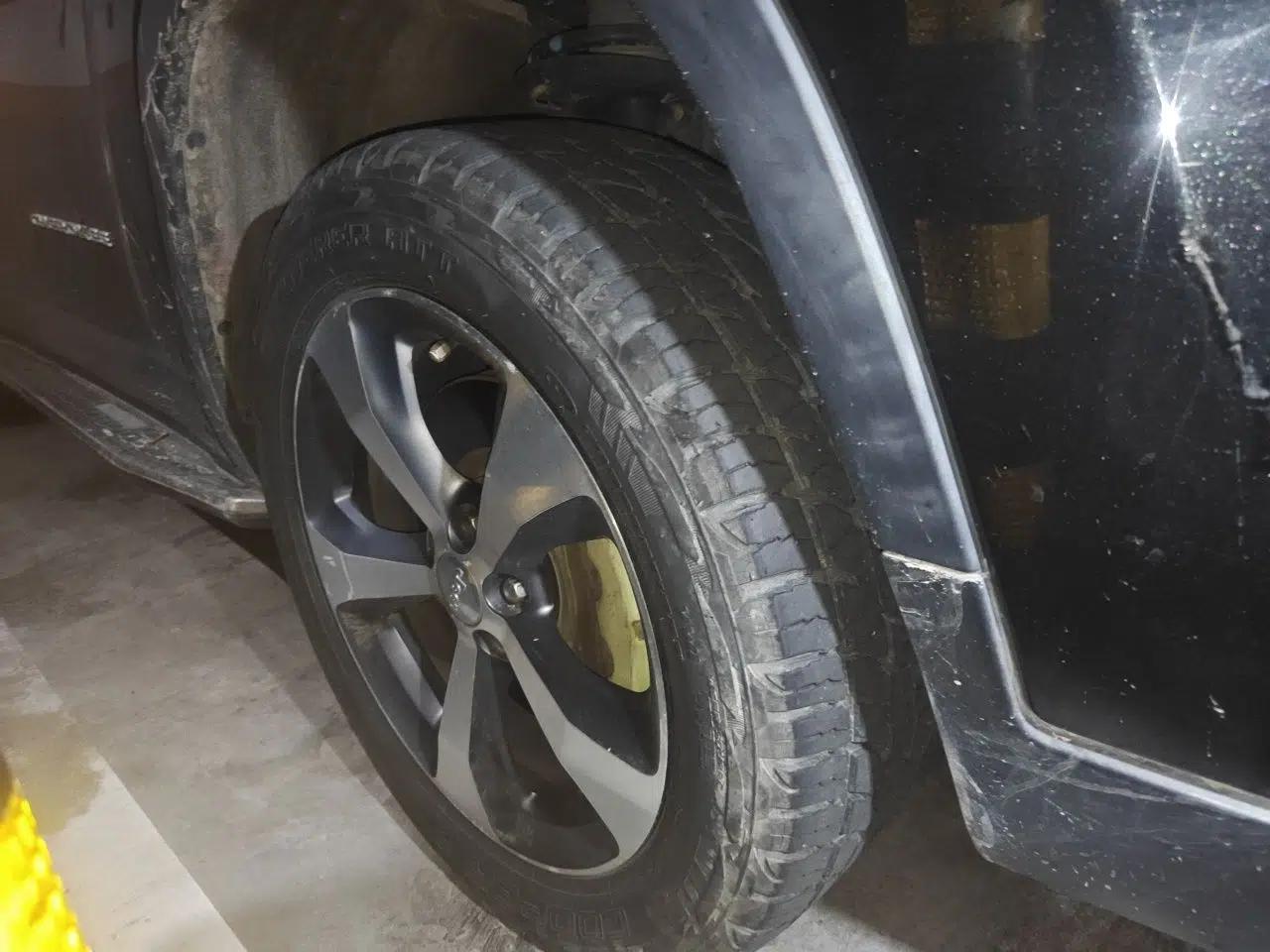 Jeep Cherokee 2019 2.0T Four-Wheel Drive Explorer Edition China V — миниатюра 8