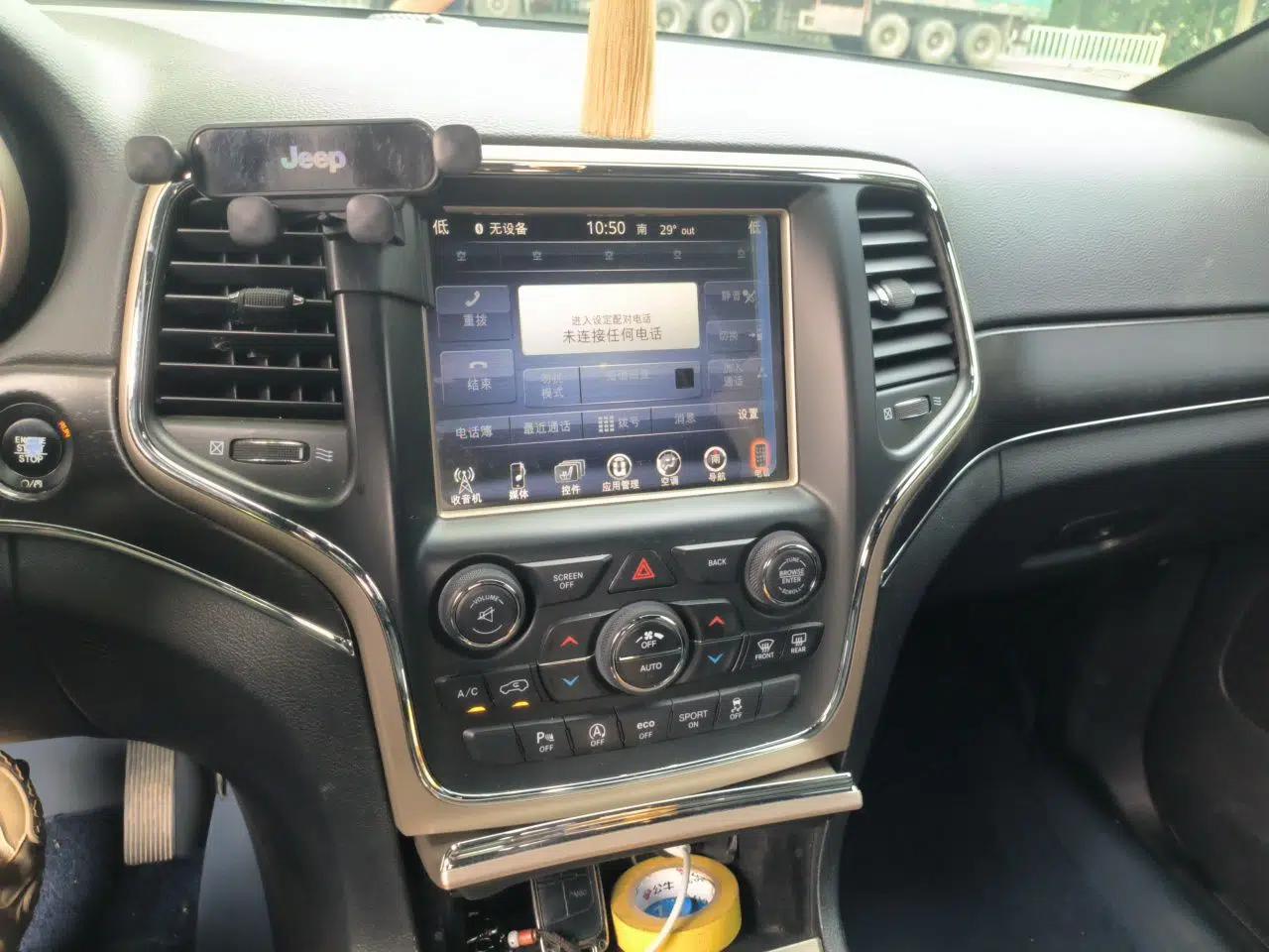Jeep Grand Cherokee 2016 3.0L Elite Navigation Edition — миниатюра 13