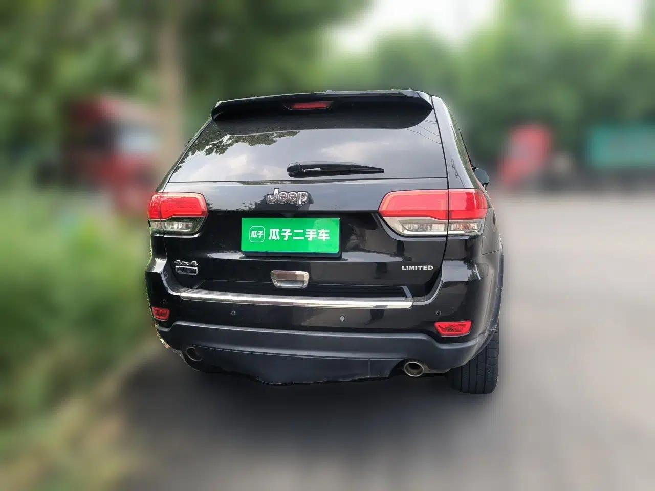Jeep Grand Cherokee 2016 3.0L Elite Navigation Edition — миниатюра 5