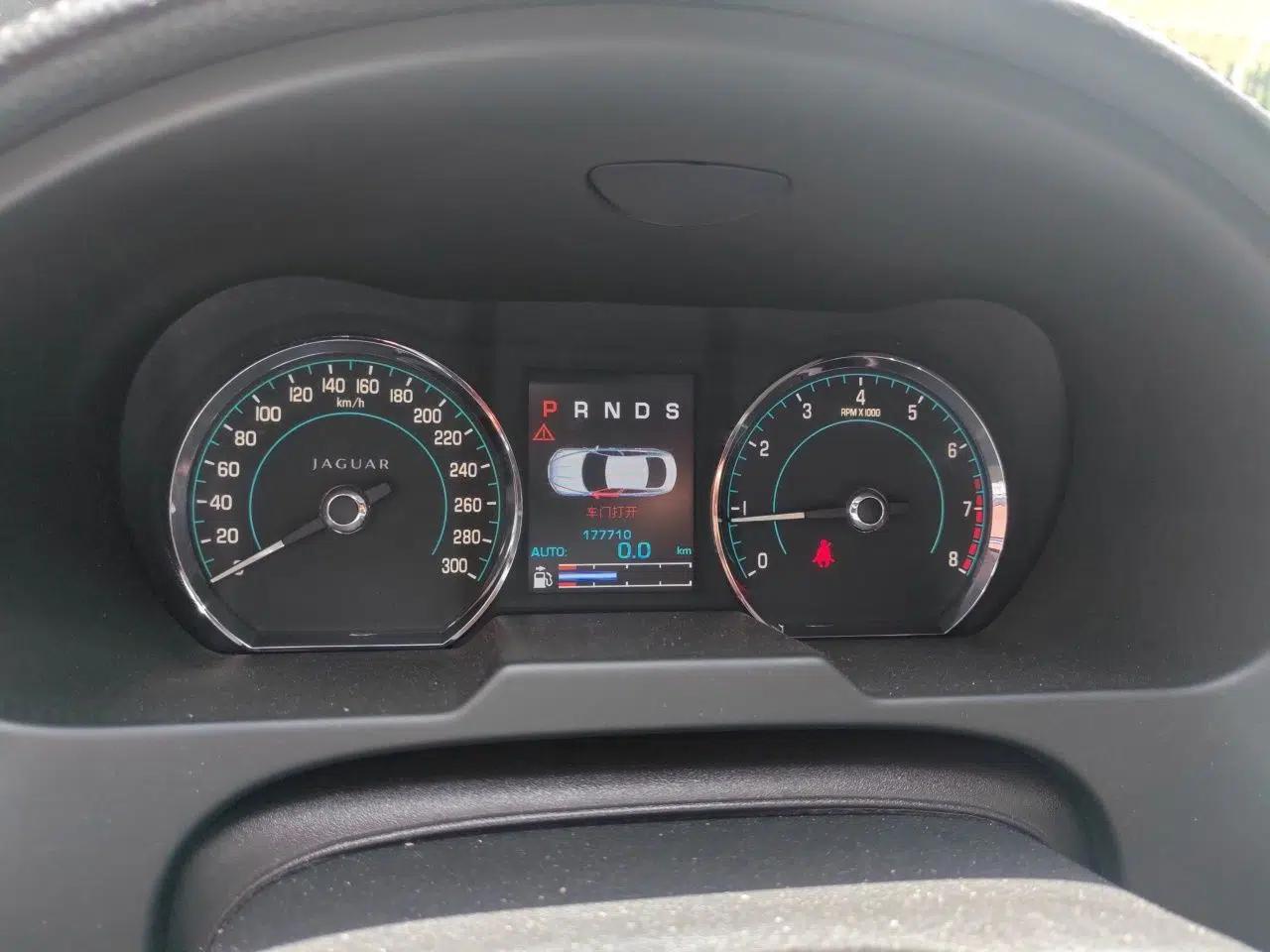Jaguar XF 2013 XF 3.0 SC Prestige Edition — миниатюра 11