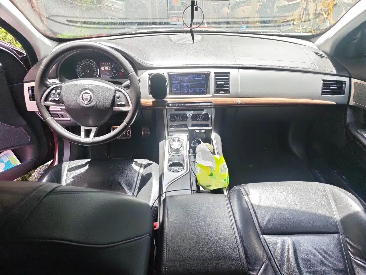 Jaguar XF 2013 XF 3.0 SC Prestige Edition — миниатюра 9