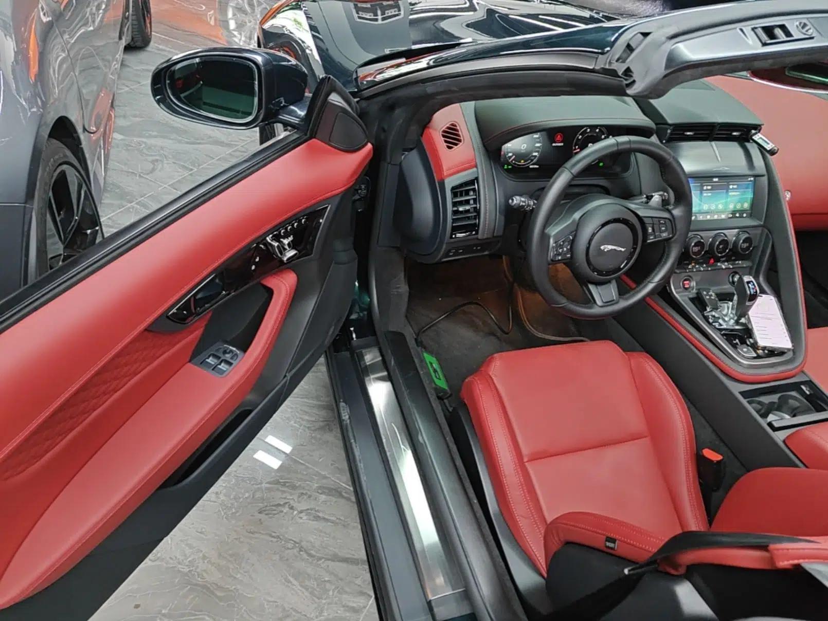Jaguar F-TYPE 2024 P300 75th Anniversary Collector's Convertible Edition — миниатюра 18