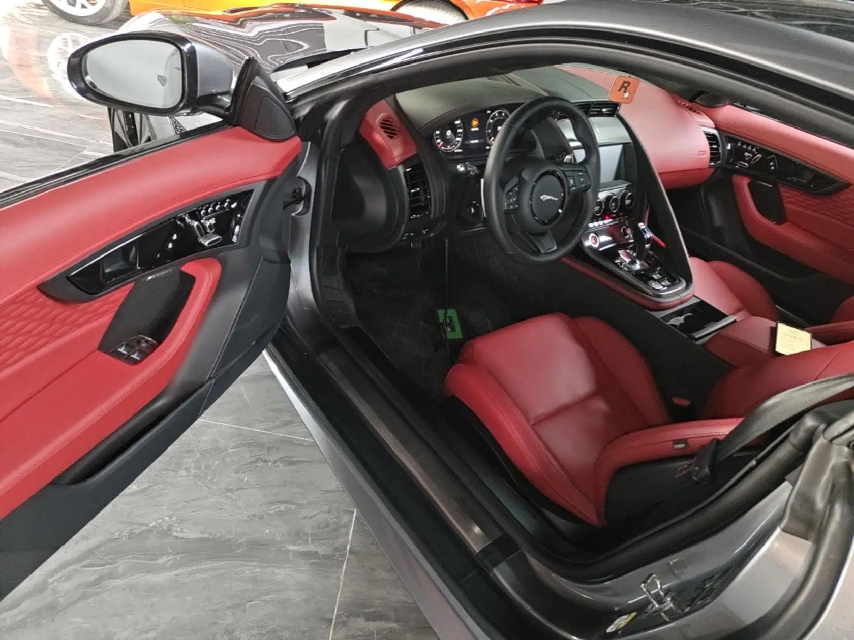 Jaguar F-TYPE 2024 P300 75th Anniversary Limited-Edition Hardtop Version — миниатюра 18