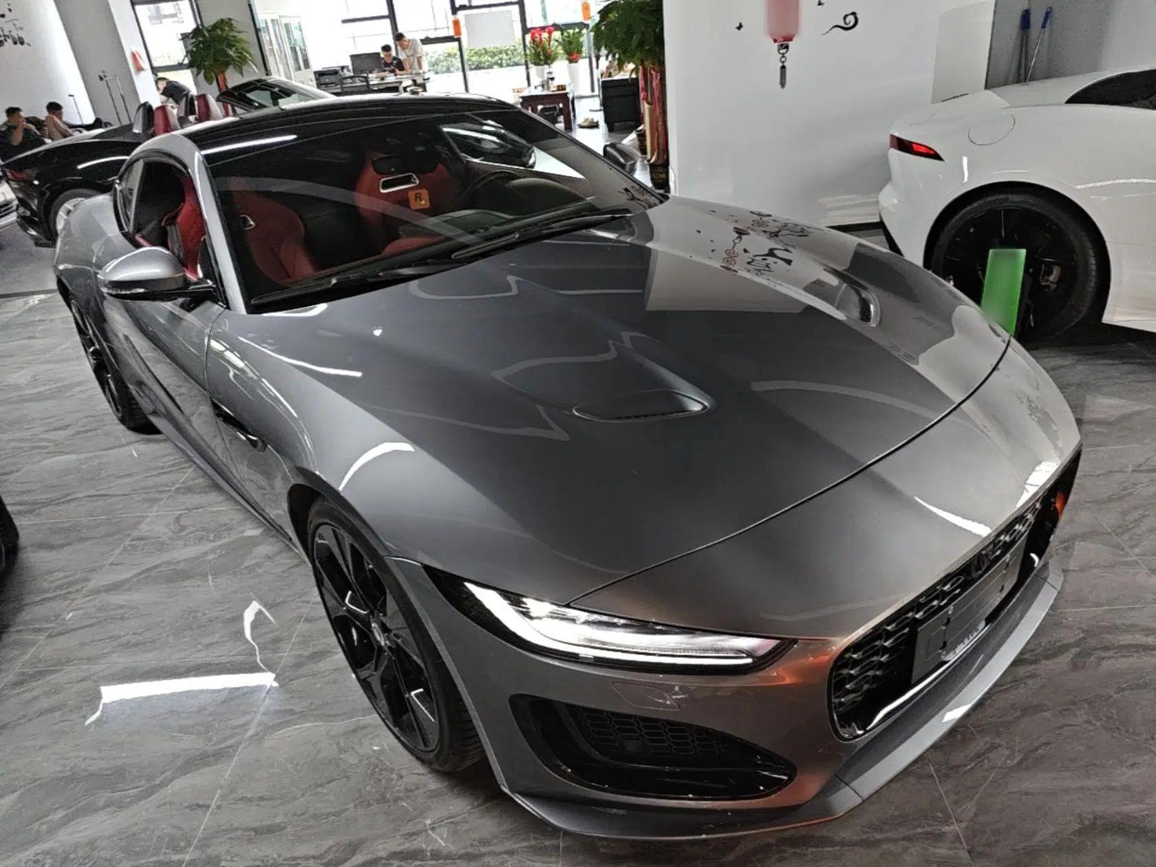 Jaguar F-TYPE 2024 P300 75th Anniversary Limited-Edition Hardtop Version — миниатюра 3