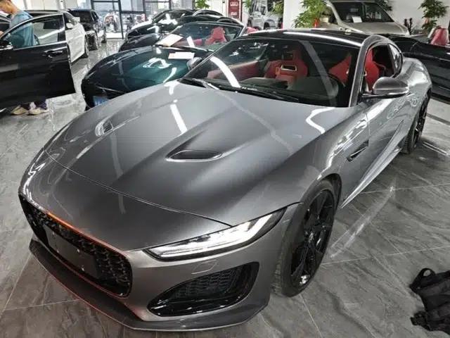 Jaguar F-TYPE 2024 P300 75th Anniversary Limited-Edition Hardtop Version